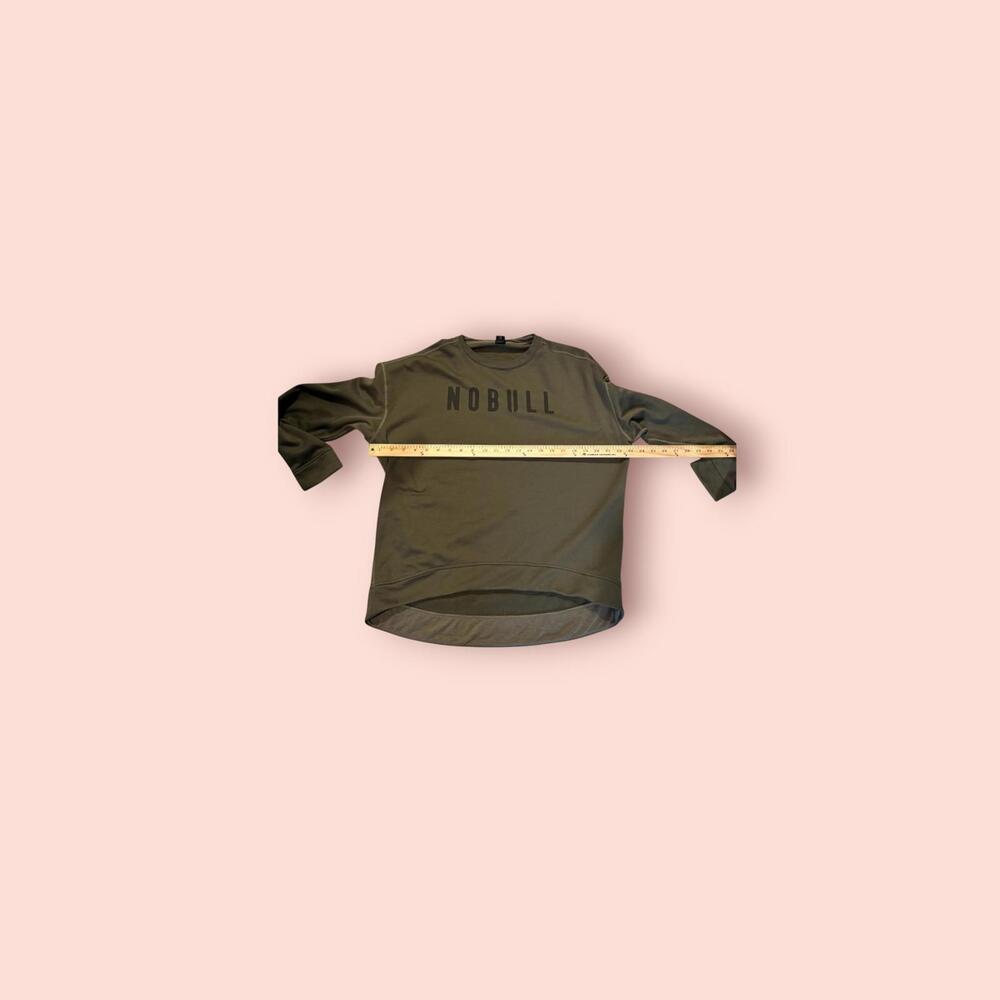 NOBULL soft cozy army green sweatshirt. Women's M, no flaws!